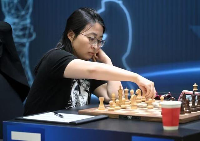 國(guó)象女子世界冠軍賽︱三盤戰(zhàn)罷兩度分勝負(fù)這次“冰火之爭(zhēng)”的激烈超出預(yù)期(圖2)