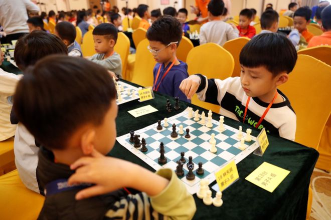 以棋會(huì)友智繪未來！儋州市第三屆青少年兒童國際象棋邀請(qǐng)賽圓滿收官↓(圖5)