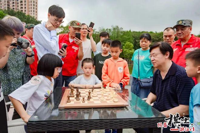 “跟著《棋士》游江門”啟幕！粵港澳大灣區(qū)棋手“棋”聚江門(圖4)