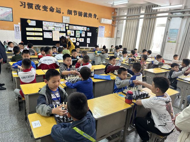 2025冠縣第十五屆全民健身運(yùn)動(dòng)會(huì)暨冠縣第三屆國際象棋等級(jí)賽開幕(圖3)